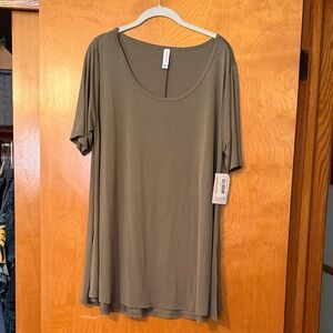 LuLaRoe Short Sleeve Olive Top